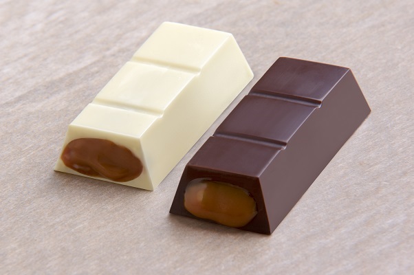 Bombón de chocolate relleno con dulce de leche - Puratos